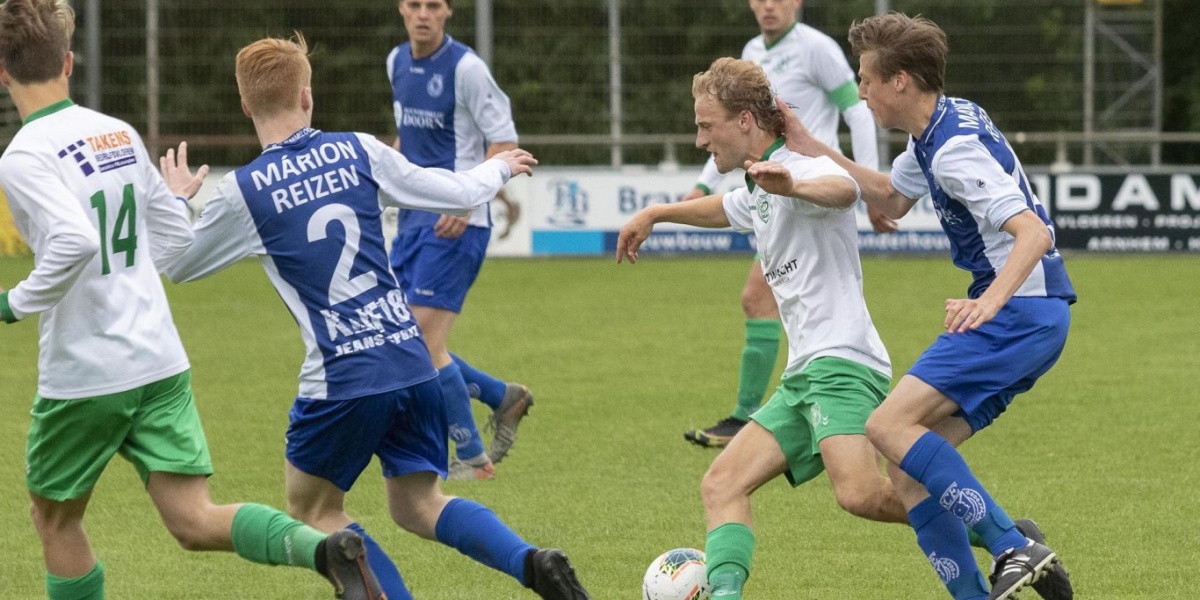 Pesse handhaaft zich door zege op Emmeloord